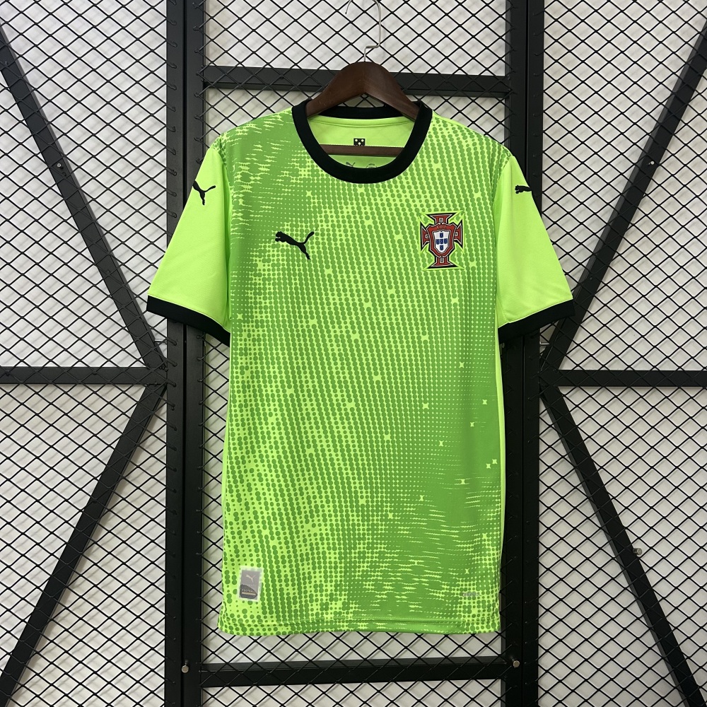 2025 Goalkeeper Portugal Green Jersey  1:1 Thai quality