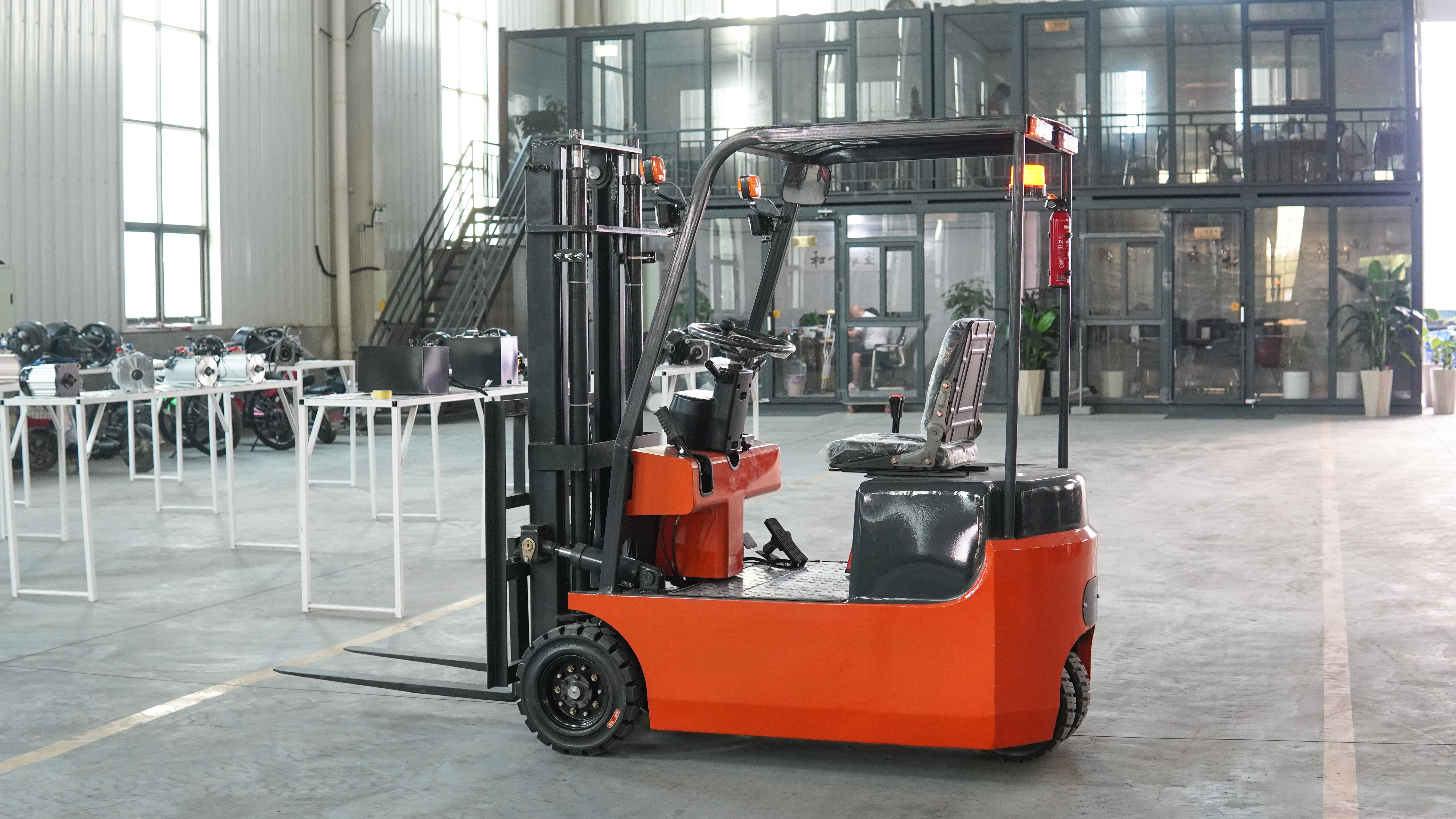 Three-Wheeled Electric Forklift,Manufacturer of Skid Steer Attachments, Forestry Mulcher, Remote Control Lawn Mower ...