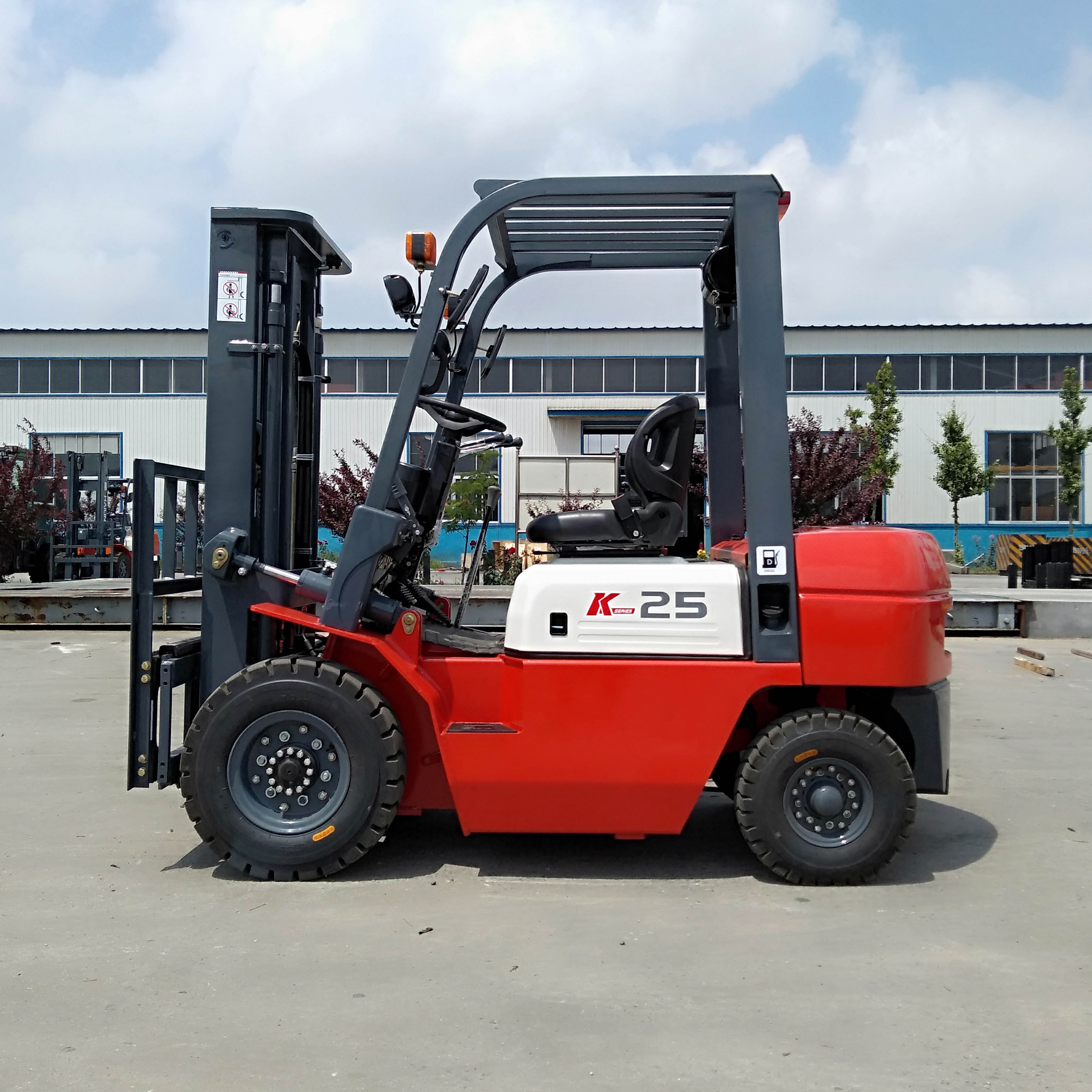 Hydraulic Diesel Forklift Truck with Side Shift Optional,Manufacturer of Skid Steer Attachments, Forestry Mulcher, Remote Control Lawn Mower ...