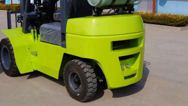 LPG Engine Gasoline Gas Forklift 3Tons Fork Positioner Side Shifter,Manufacturer of Lawn Mower, Diesel forklift, Electric forklift, Stacker truck, Scissor lift … 