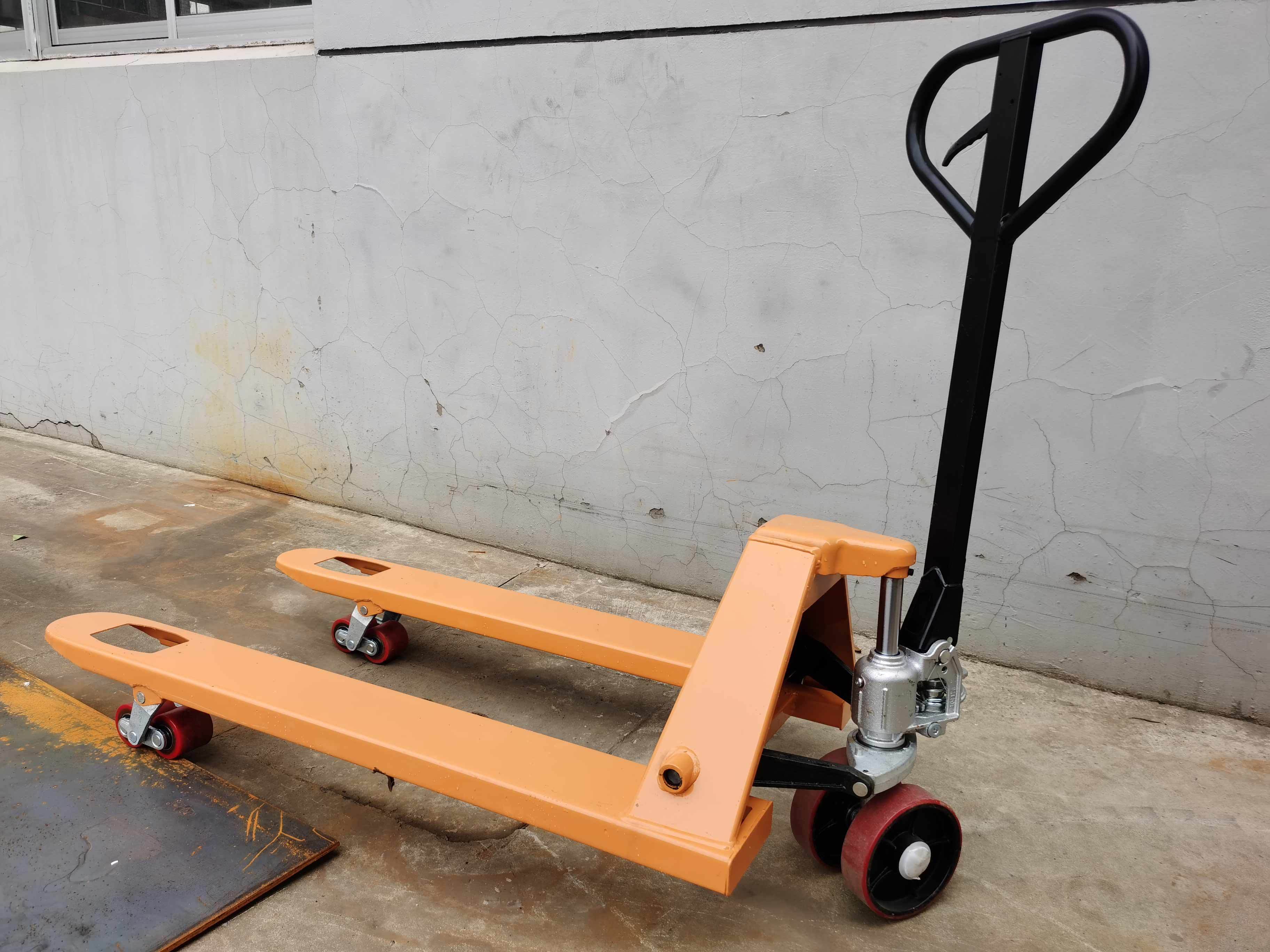 Manual Pallet Trucks for Lightweight Material Handling Easy to Operate and Maintain for Small Businesses,Manufacturer of Lawn Mower, Diesel forklift, Electric forklift, Stacker truck, Scissor lift … 