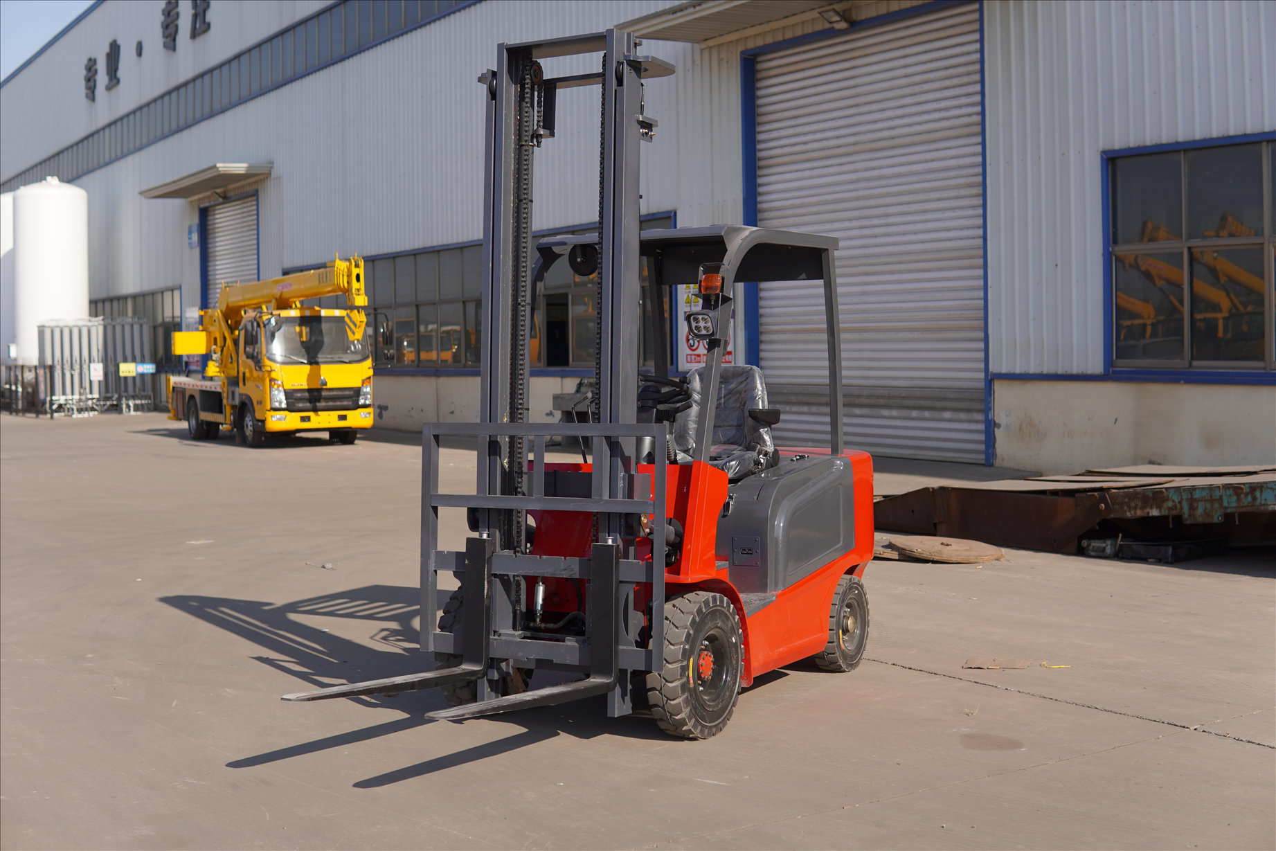 Upgrade Your Warehouse with Electric Forklifts Energy Efficient and Quiet for Enhanced Productivity,Manufacturer of Skid Steer Attachments, Forestry Mulcher, Remote Control Lawn Mower ...