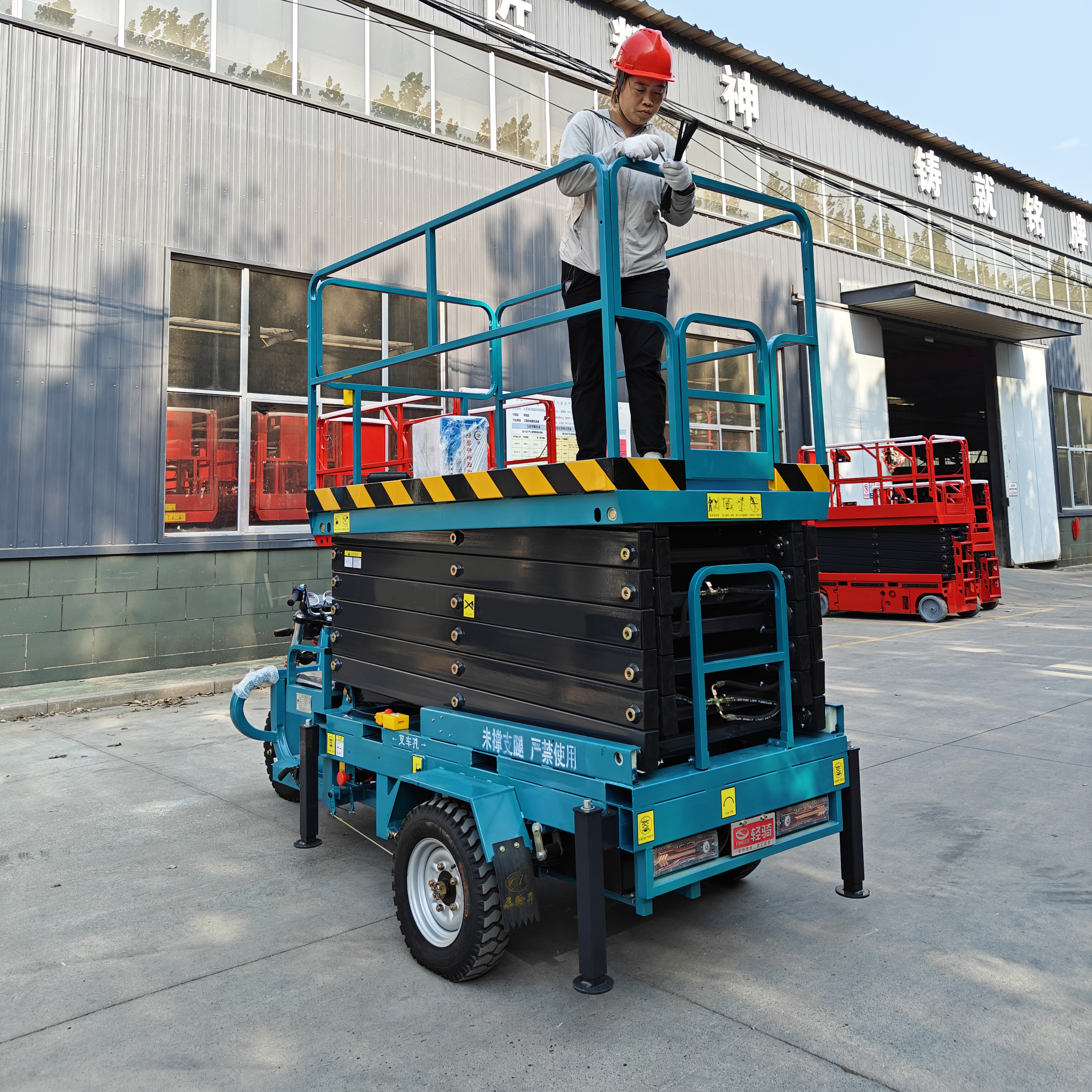 Electric Tricycle Mounted Scissor Lift Platform,Manufacturer of Lawn Mower, Diesel forklift, Electric forklift, Stacker truck, Scissor lift … 