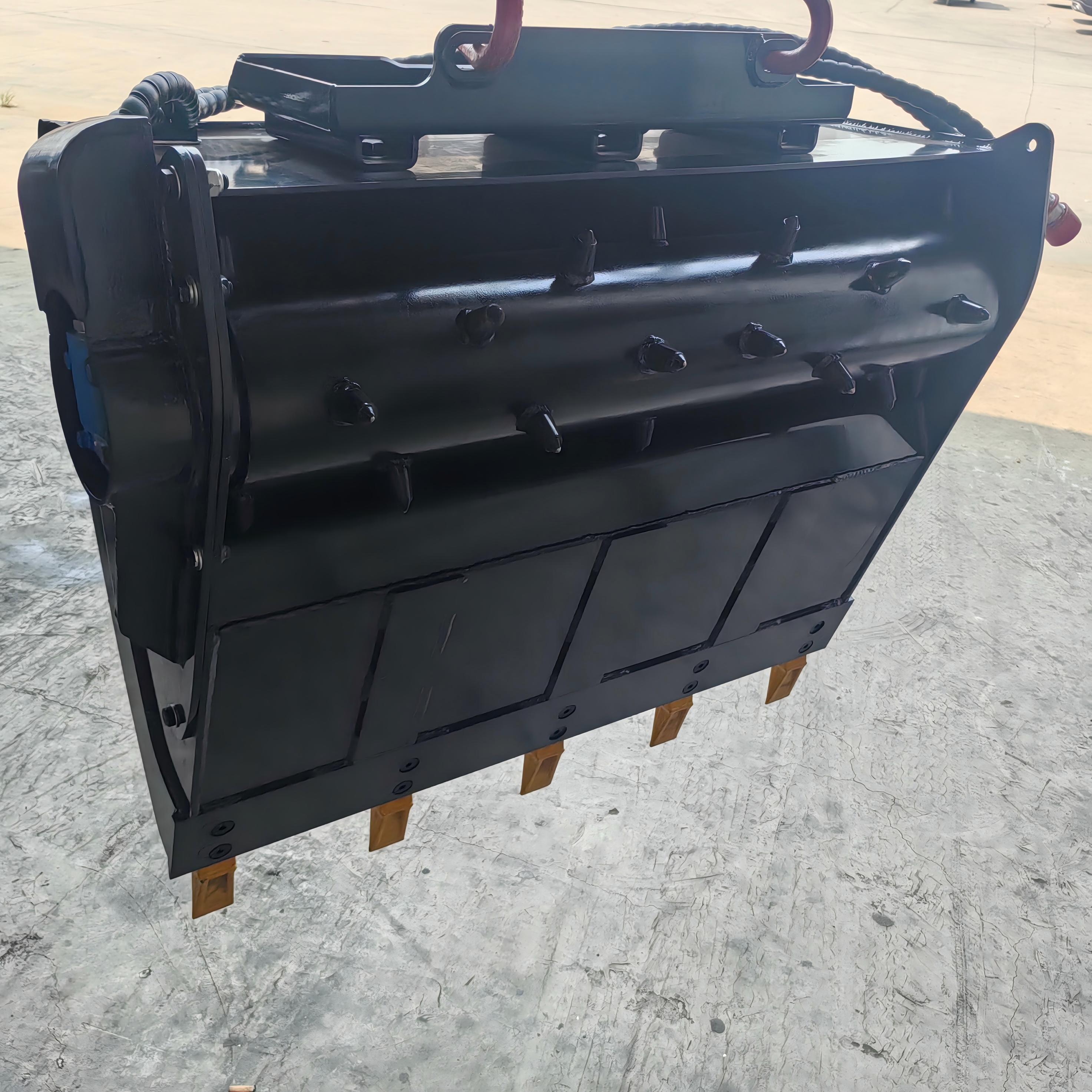 Hydraulic Bucket With Soil Conditioner for Full Mini Skid Steer Loader,Manufacturer of Skid Steer Attachments, Forestry Mulcher, Remote Control Lawn Mower ...