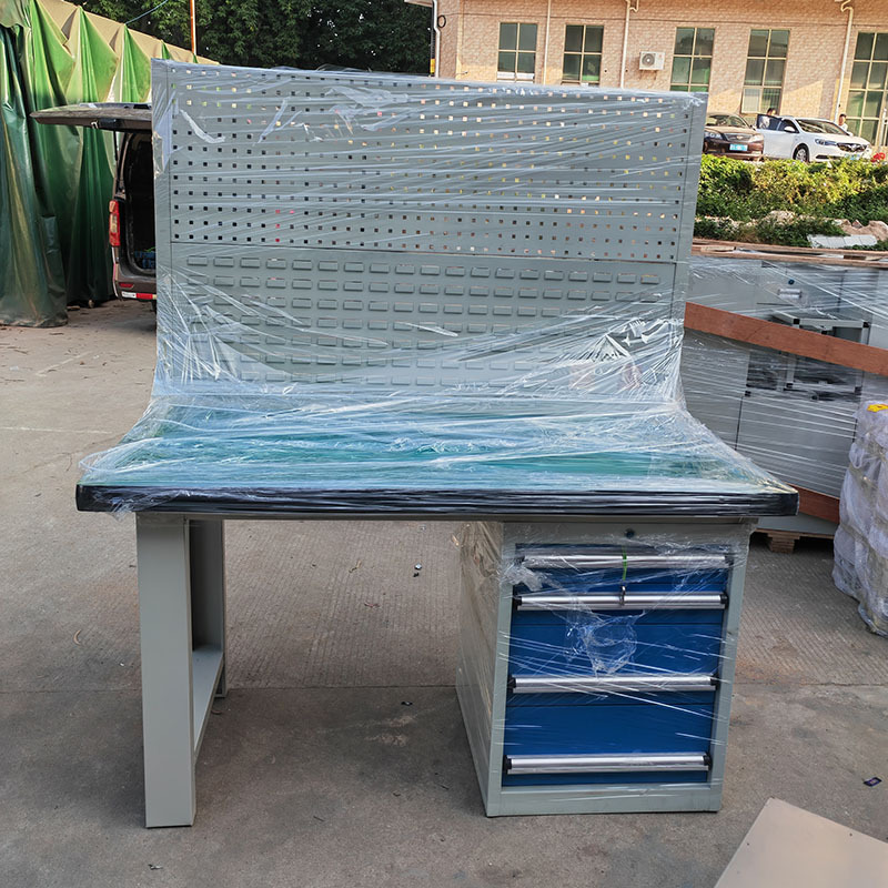 Freestanding Workbench with Light Stand โต๊ะทำงานติดพื้นพร้อมขาไฟ ขนาด 1500*750*1800 มม. โต๊ะงานหนักระดับอุตสาหกรรม พร้อมตู้ลิ้นชัก 4 ช่อง และไฟ LED