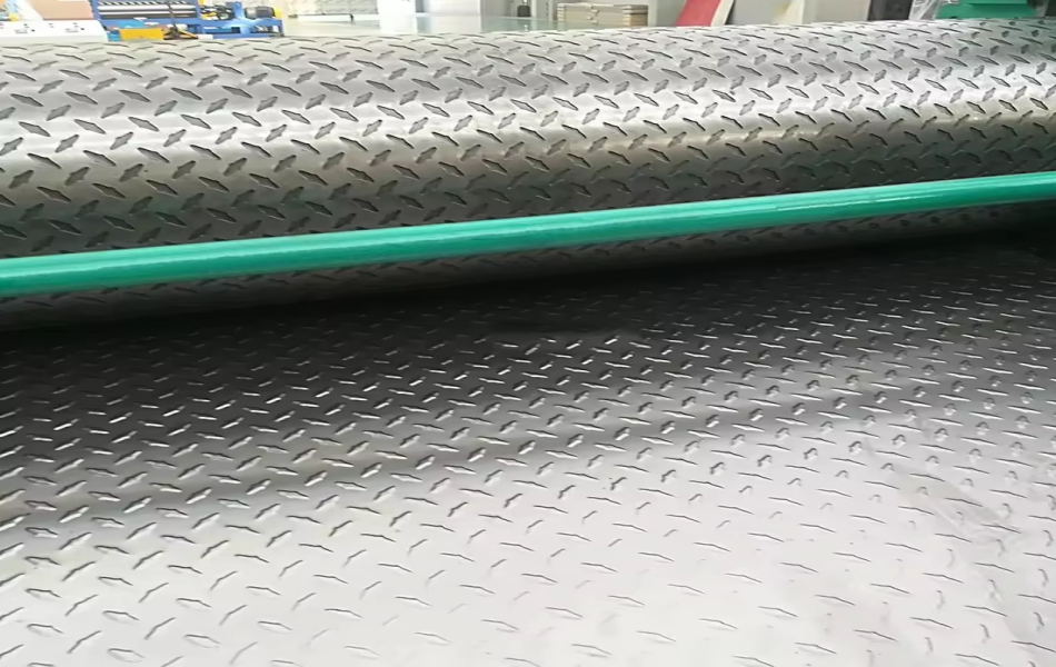 Stainless steel checkered plate