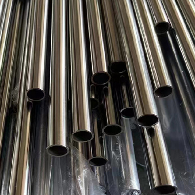 2304 Duplex stainless steel pipe