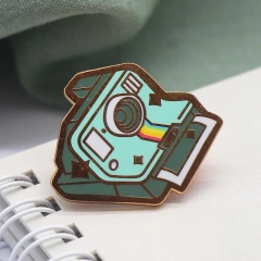 Custom Fashion Metal Badge Glitter Animal Cartoon Anime Soft Enamel Pin Hard Enamel Pin Design Lapel Pin Promotion Gifts