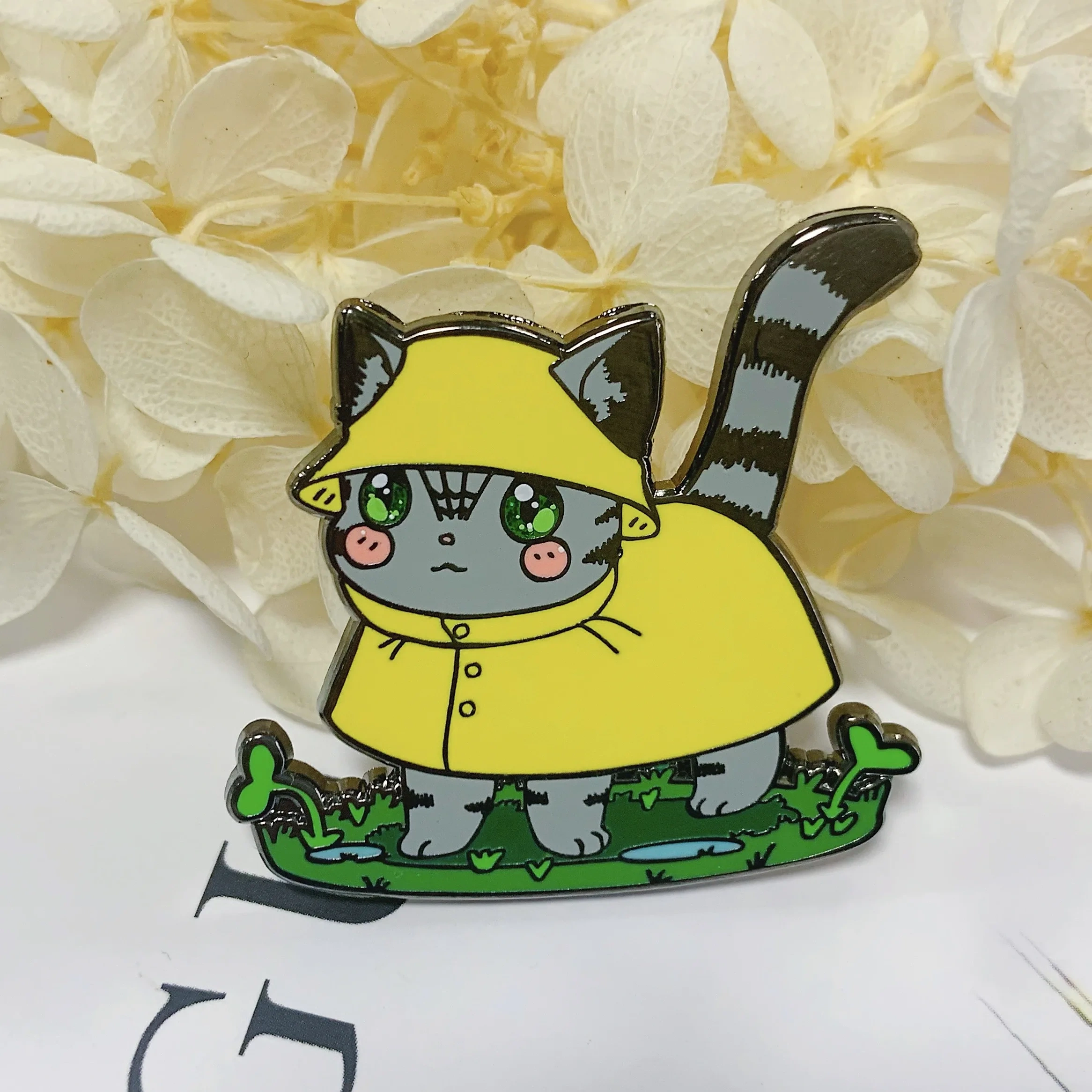 China Factory No Minimum Custom Lapel Pin Metal Badge Glitter Gold Printed Logo Cartoon Anime Hard Enamel Pin Custom Soft Pin