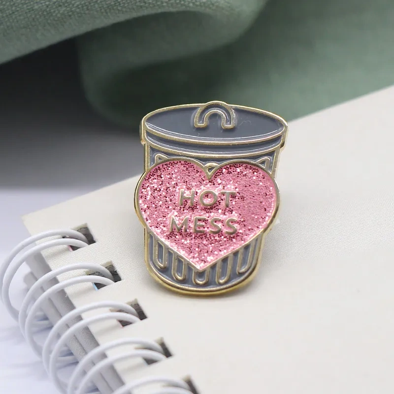 Custom Fashion Metal Badge Glitter Animal Cartoon Anime Soft Enamel Pin Hard Enamel Pin Design Lapel Pin Promotion Gifts