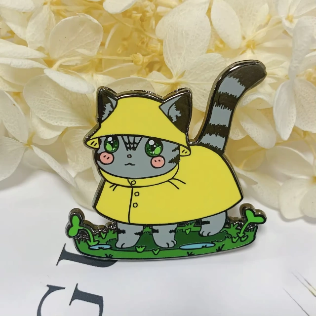 No MOQ Wholesale Custom Cartoon Anime Cartoon Metal Hard Lapel Pin Badge Glitter Cute Enamel Pin Customised Enamel Pins Logo