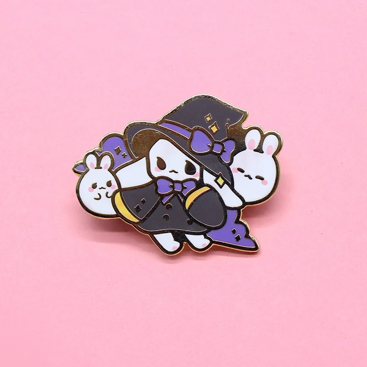 Custom Glitter Hard Enamel Pin Soft Enamel Lapel Pin Cartoon Metal Badge Gold Plated AnimeLogo UV Animal Enamel Pin Custom