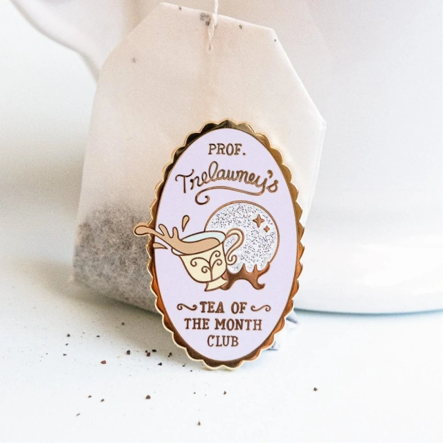 Custom Logo Anime Cartoon Pins Wholesale Hat Cute Printed Kpop Badge Lapel Pin Manufacturers China Custom Hard Enamel Pin