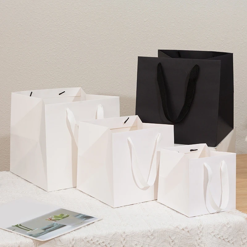 Custom Shoes Clothing Gift Bags Packaging With Logo Small Shipping Gift Bag White Black Kraft Paper Bags With Your Own Logo