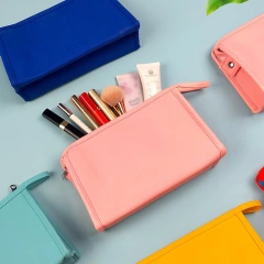 Wholesale Cute Make up Leather Makeup Bag Luxury Travel Cosmetic Bag Custom Logo Travel Electronic Accessories Organizer Pouch