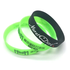 China Factory Custom Colourful Logo Brand Luminous Eco-friendly Baby Rubber Rainbow Bracelet Silicone Wristband