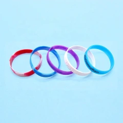 Wholesale New Debossed Wrist Bands Personalized Scented Silicone Bracelet Promotion Gift Custom Thin Rubber Silicone Wristband