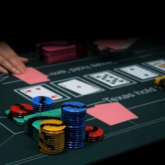 Personalized Poker Chips Set Poker Chip Golf Ball Marker Custom Acrylic Poker Chips With Logo