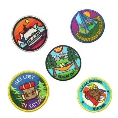 Wholesale Custom Chenille Patch For Clothes Animal Logo Heart Woven Iron On Embroidered Patches Custom Embroidery Patch Badge