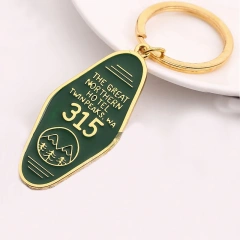 Wholesalemetal Anime Enamel Metal Keychains Custom Gun Alloy Logo Metal Key Chain Luggage Tag Holder Metal Motel Keychain Custom