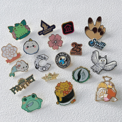 China Factory No Minimum Custom Lapel Pin Metal Badge Glitter Gold Printed Logo Cartoon Anime Hard Enamel Pin Custom Soft Pin
