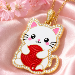 Custom Crystal Cat Pendant Necklace Kawaii White Cat with Red Yarn Ball Rhinestone Gold Tone Jewelry OEM