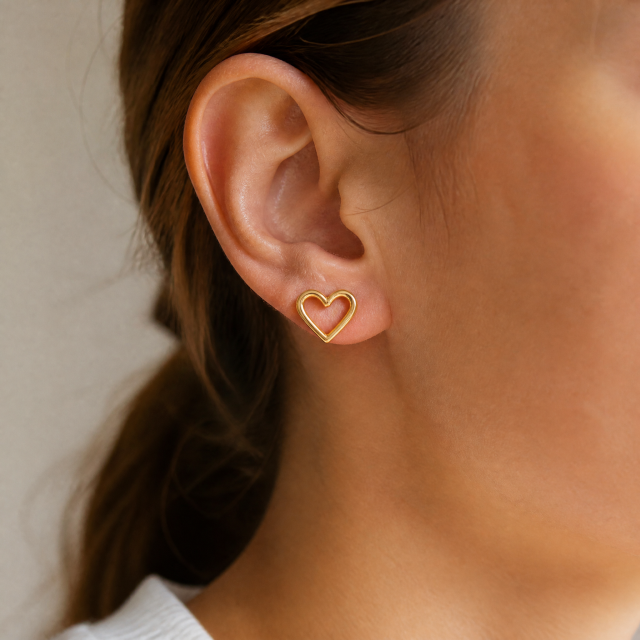 18K Gold Plated Heart Stud Earrings Stainless Steel Hypoallergenic Fashion Jewelry