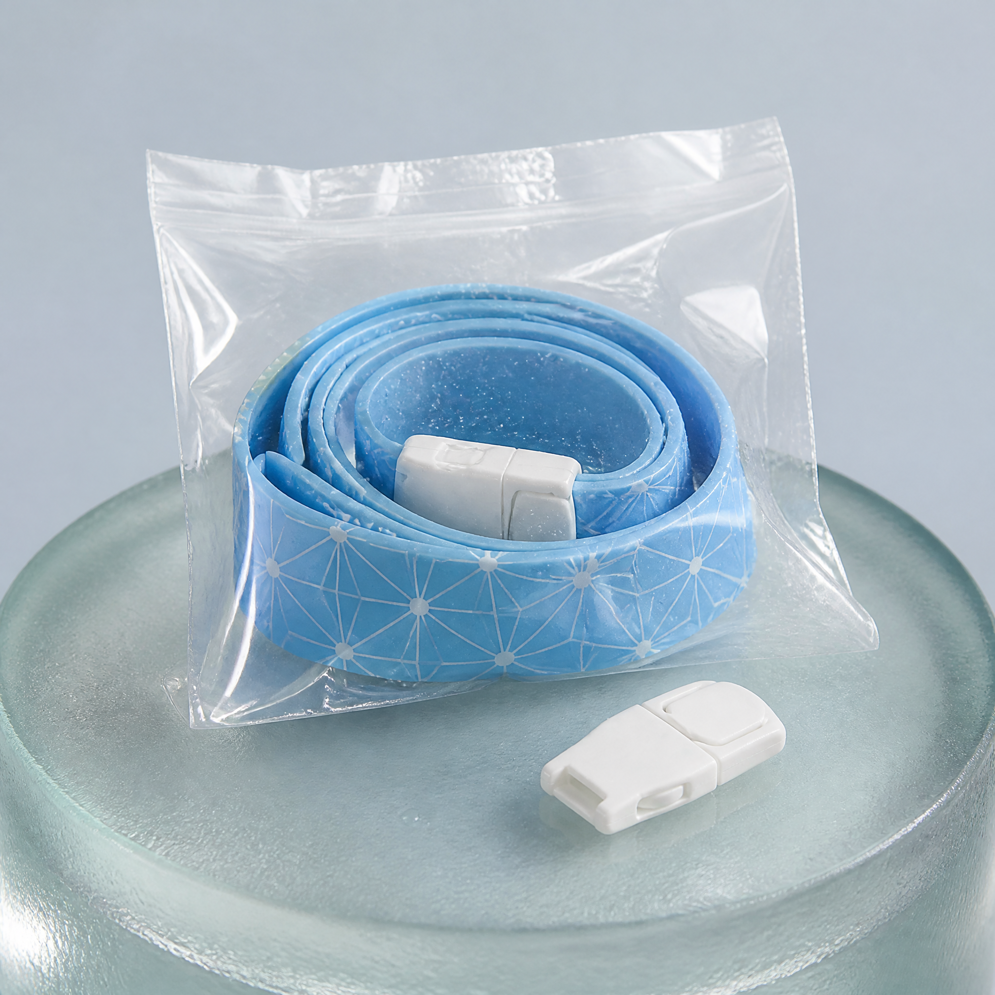 Custom Silicone Lanyard with Safety Clip, Waterproof Silicone Neck Strap No MOQ for Kids & Outdoor