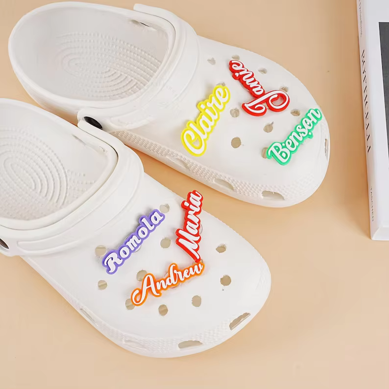 Custom PVC Mini Cute Animals Letter Shoe Charms – Designer Name Shoe Accessories, Wholesale, New Arrival