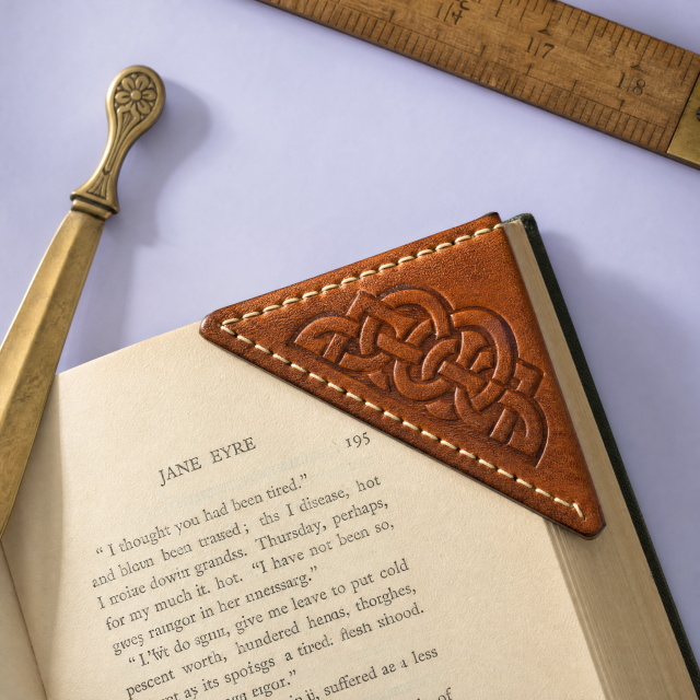 Custom Magnetic Foldover Bookmarks & Leather Corner Page Protectors · Gold Foil & Debossed Markers Wholesale
