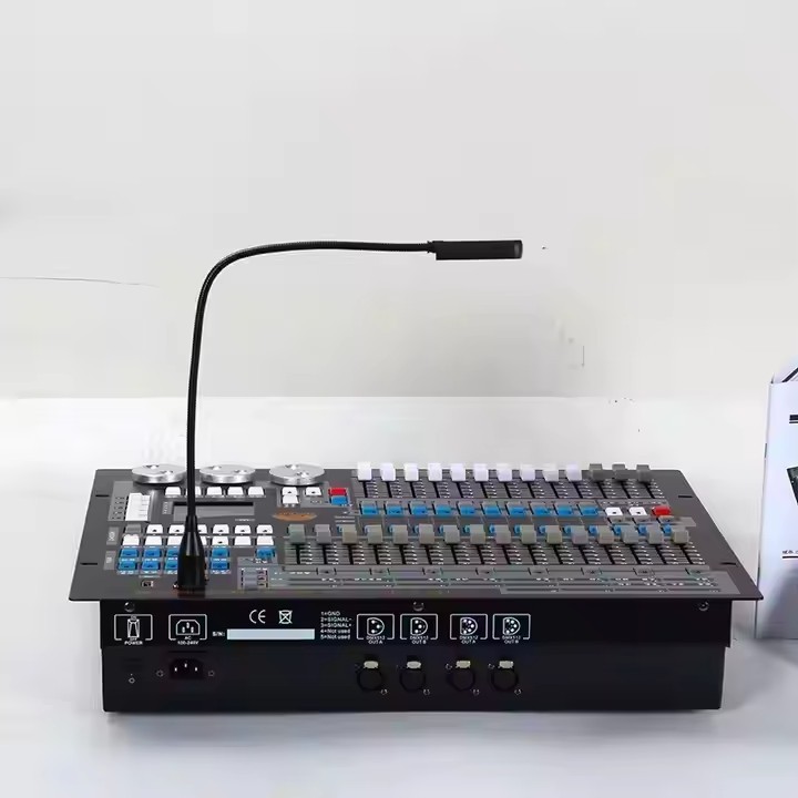 NEW Stage Lighting DJ Equipment 1024 DMX Controller for Moving Head Spotlights Controller 8