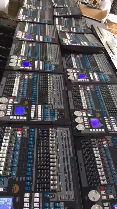 NEW Stage Lighting DJ Equipment 1024 DMX Controller for Moving Head Spotlights Controller 8