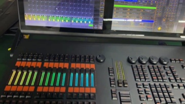 MA2 Command wing rgb touch screen control controller, stage lighting I7 CPU rgb backlight, electric pushrod