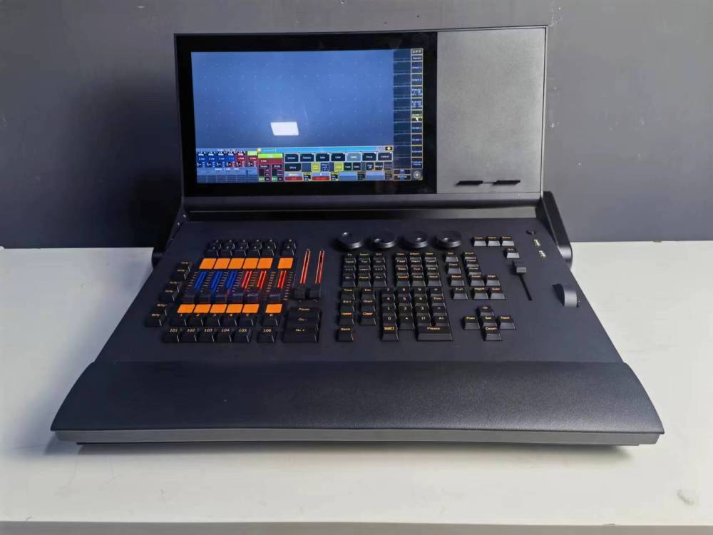 New MA2 Command wing electric control wing gradient rgb, touch screen backlight, I7 CPU, latest version controller, stage lights, DMX console