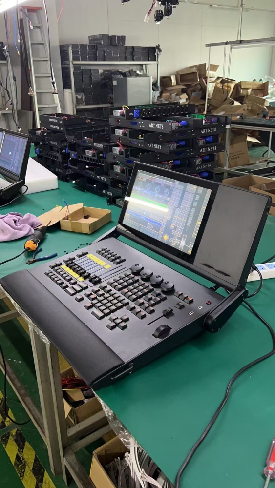 New MA2 Command wing electric control wing gradient rgb, touch screen backlight, I7 CPU, latest version controller, stage lights, DMX console