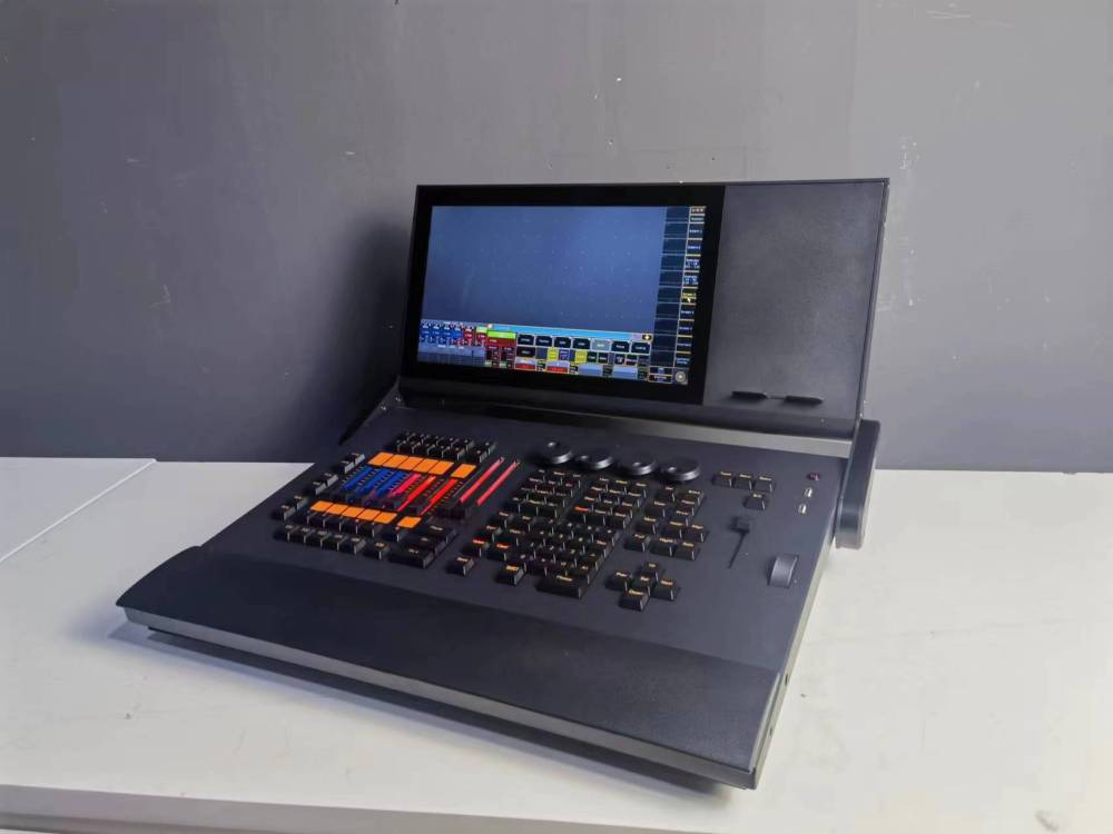 New MA2 Command wing electric control wing gradient rgb, touch screen backlight, I7 CPU, latest version controller, stage lights, DMX console