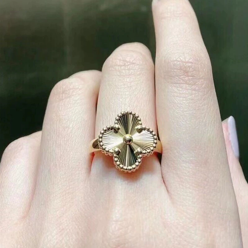 gold clover ring