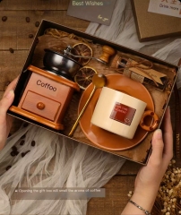 Hand grinder coffee machine gift box, birthday gift for girls, practical and classy, also a useful coffee machine for guys