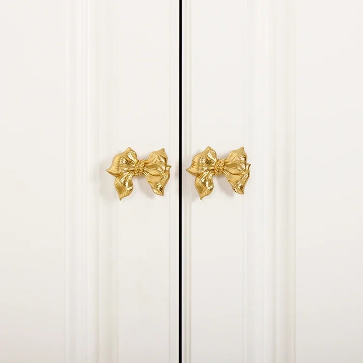 Light Luxury Bow Knobs Brass Furniture Bowknot Handles and Knobs for Kitchen Cabinet Handle Drawer Pulls Home Decor Hardware