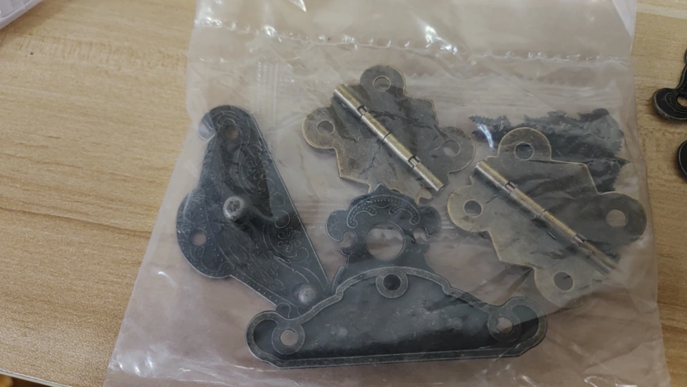 1 set Antique Bronze Furniture Hardware Box Latch Hasp Locks Toggle Buckle 2Pcs Decorative Cabinet Hinges for Jewelry Wooden Box