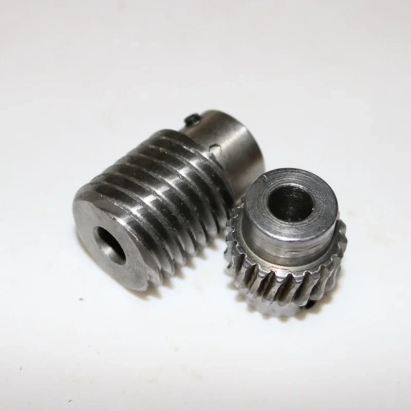 1M-20T 45# steel worm gear Reduction ratio 1:5  center distance 21 Worm Gear Reducer Transmission Parts