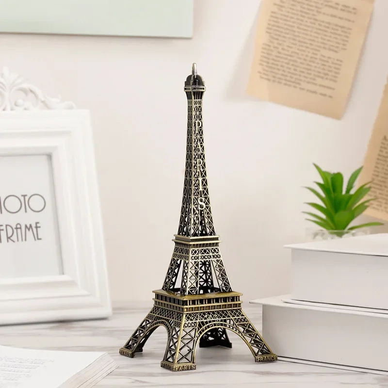 Metal Art Crafts Paris Eiffel Tower Model Figurine Zinc Alloy Statue Travel Souvenirs ations Creative Gifts