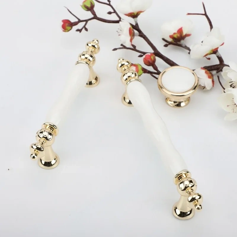 1PC Fashion Ceramic Cabinet Handles Golden Kitchen Cupboard Door Handles Drawer Knobs European White Furniture Pulls