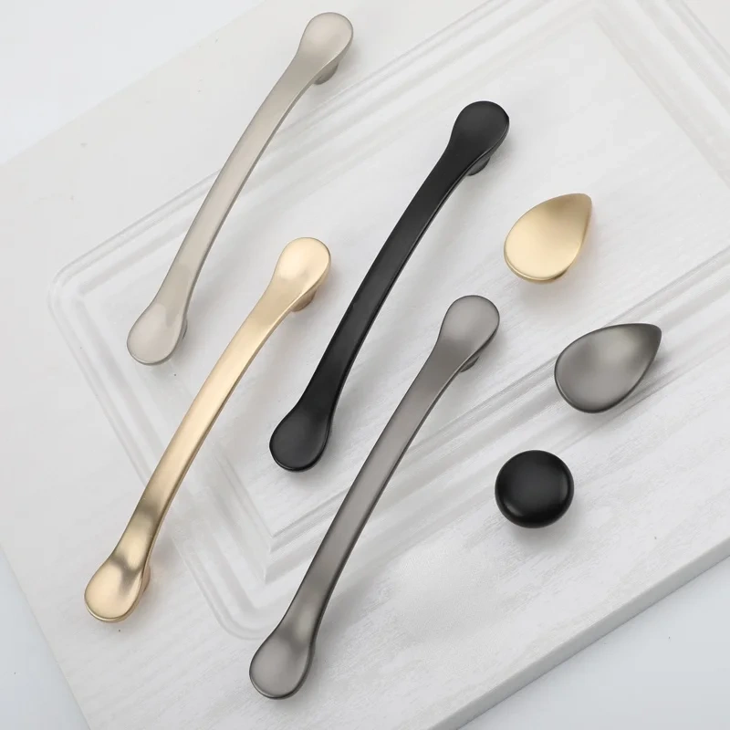 Nordic Light luxury gold handle modern simple light luxury cabinet door handle