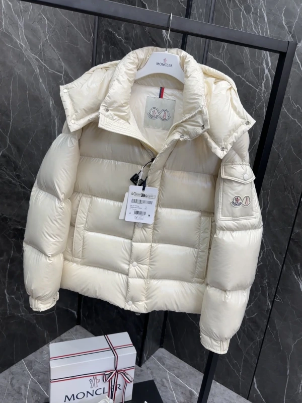 *MONCLER