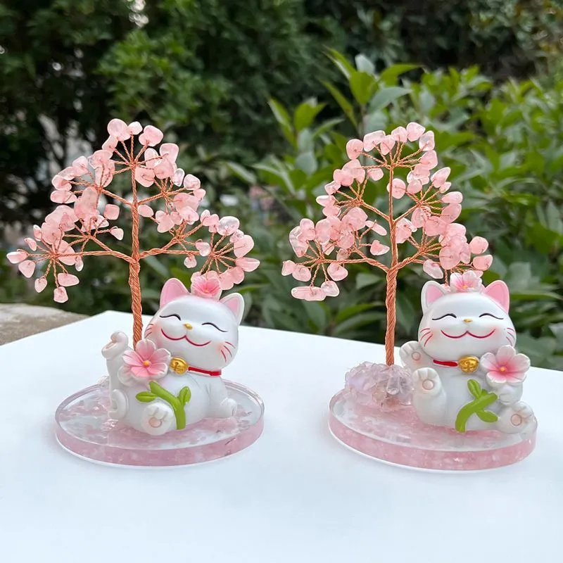 The Maneki-neko that can make you more beautiful and bring you good luck.