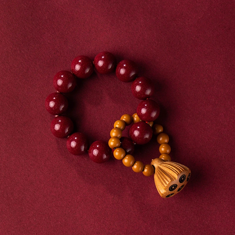 Cinnabar rosary beads can help you improve your mood and boost your confidence.