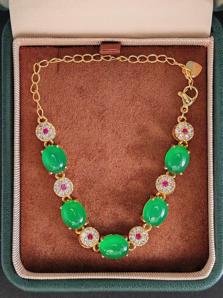 Green Chalcedony Bracelet
