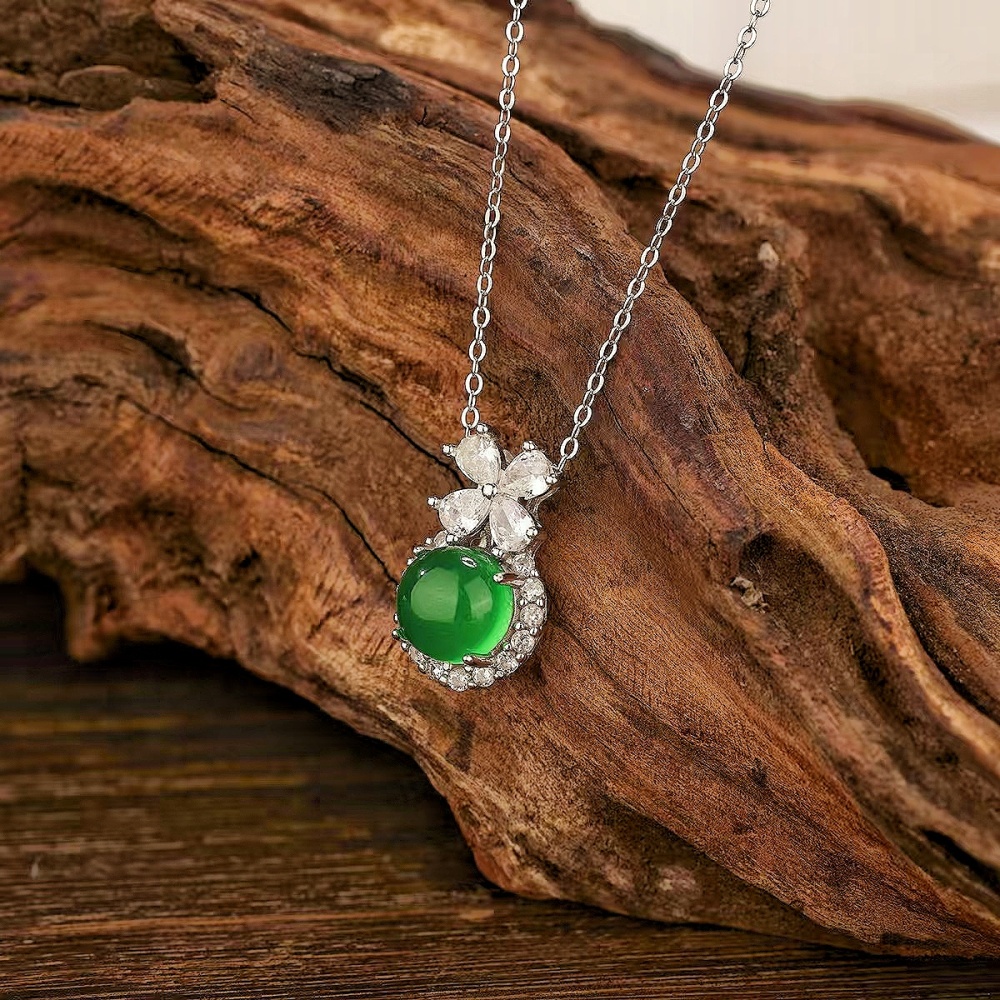 Green Chalcedony Round Cabochon Pendant