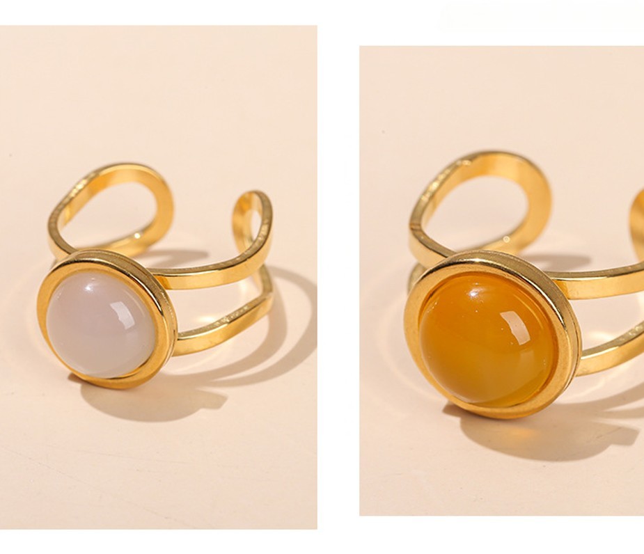 水晶玛瑙圆形开口金色钛钢戒指